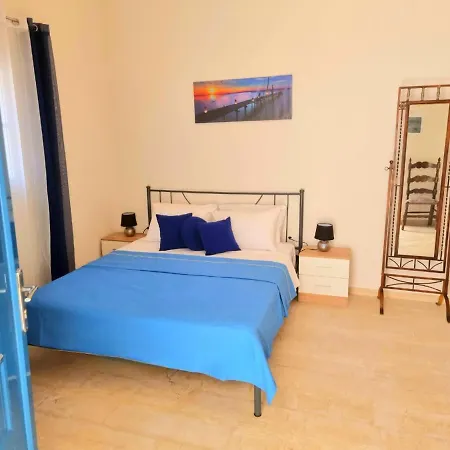 Cristina Studio Hotel 3*